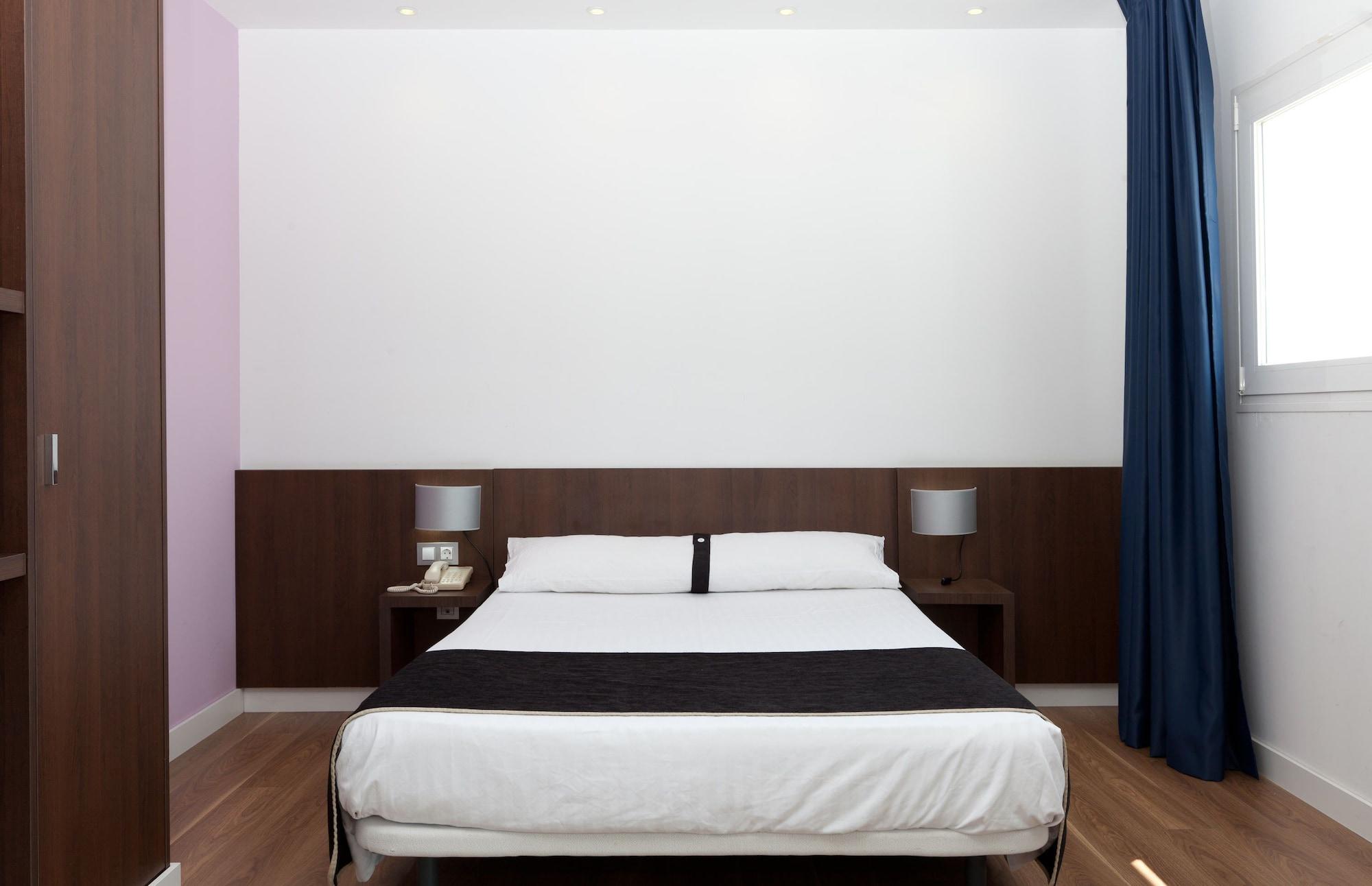 Hotel Olympia Universidades Valencia Eksteriør billede