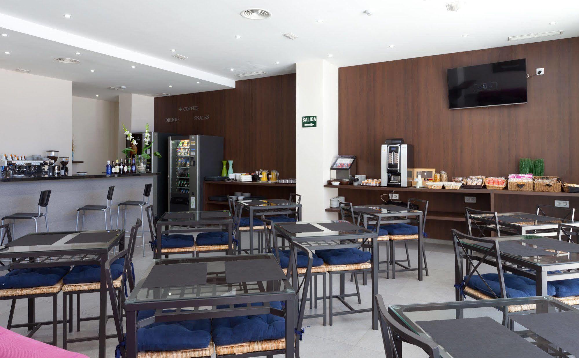 Hotel Olympia Universidades Valencia Eksteriør billede