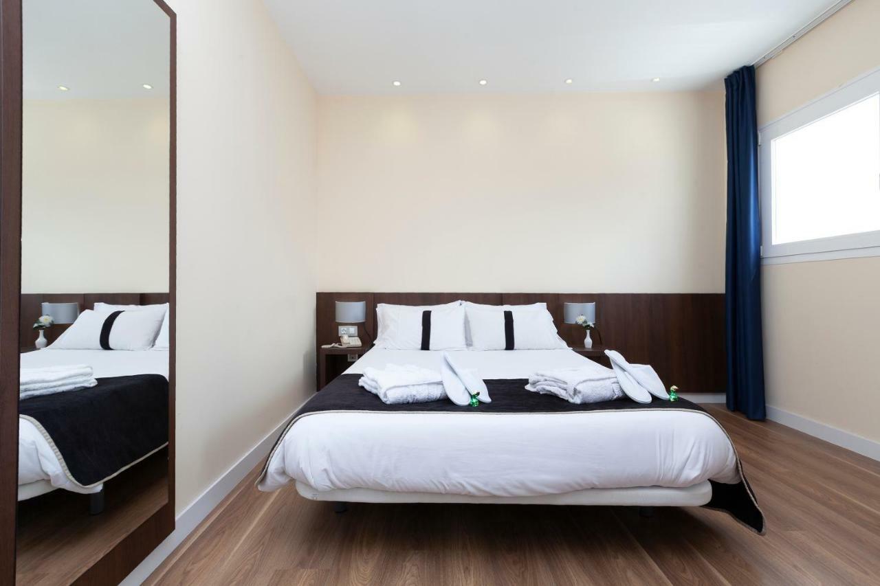 Hotel Olympia Universidades Valencia Eksteriør billede